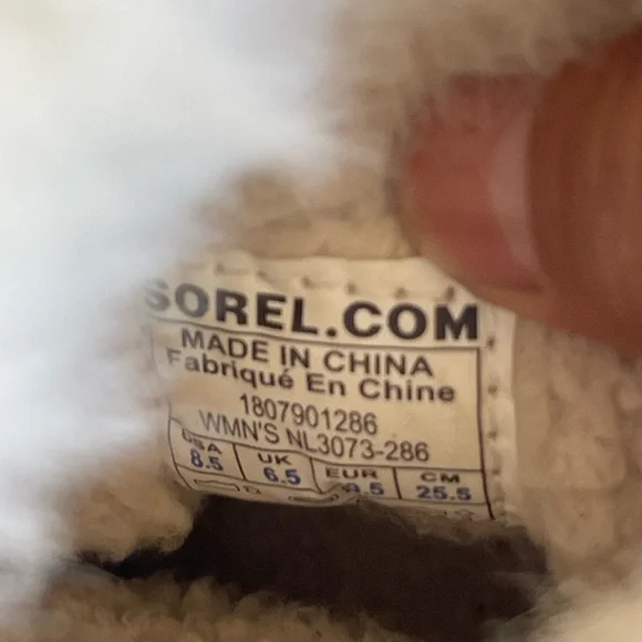 Sorel Women's Brown Boots with Cream Fur - Picture 14 of 14